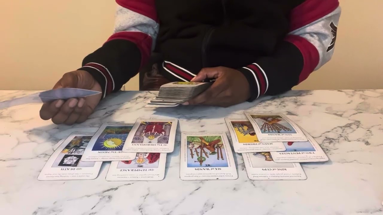 Стрелец♐️Твоя аура выглядит очень загадочной! Люди хотят тебя разгадать. Вода — вот ответ.