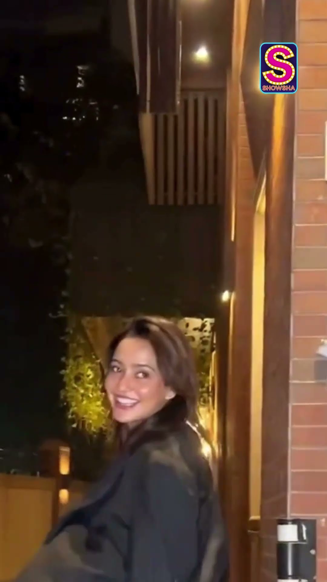 Neha Sharma \u0026 Her Partner Keeps It Simple For Their Date Night | Bollywood Arena | N18S