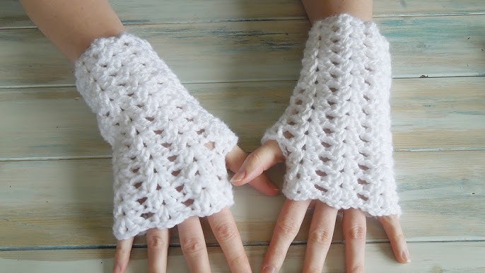 Free Crochet Pattern - Crocodile Stitch Fingerless Gloves – FurlsCrochet