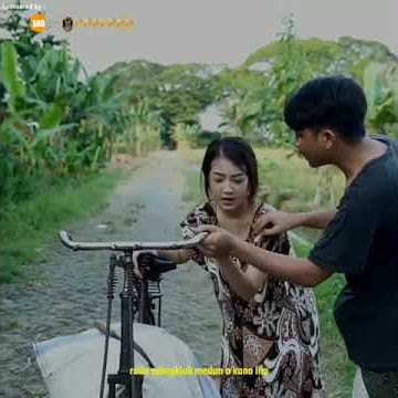 story whatsapp 30 detik . indri safitri febri