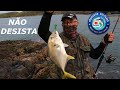 FOMOS PESCAR BAIACU ARARA e ACABAMOS PESCANDO ROBALO PEVA, BADEJO MIRRA e XARÉU - Forte de CaboFrio