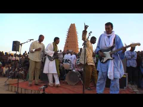 DOWNLOAD THE FREE SINGLE: http://facebook.com/âpages/âBombino/â140812672646733 http://twitter.com/âbombinoafrica Bombino's New Album "Agadez". Out April 18/19 ...