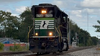 Green NS local engine reverses through Hammond, IN (Great horn!!)