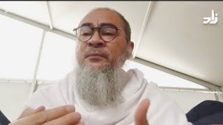 Sheikh Assim speaking in Arabic (from Hajj) can Arabic speakers please translate what he is saying?