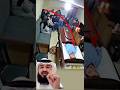 مع كل حركة من داخل التابوت يزداد توتر الجو والكلب يلتفت حوله ثم يعود اكسبلور لايك 