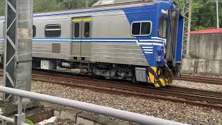 台鐵 山佳站（ 1147次 ）往苗栗 區間車   進站