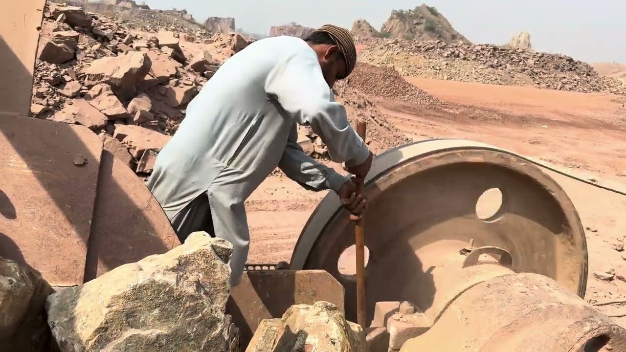 "World’s Most Satisfying Stone Crushing! ASMR Cracks, Smashes & Crumbles in Ultra HD!"