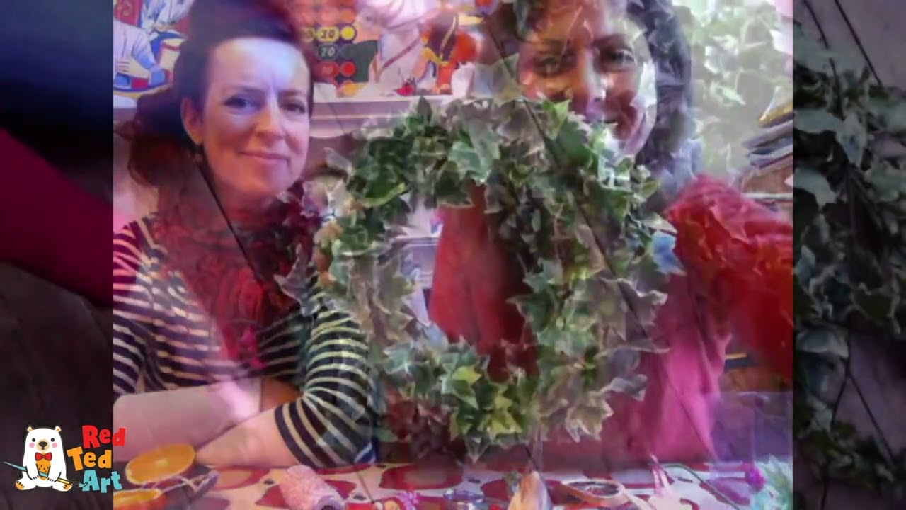 Play: How to Make a Wreath: Red Ted Art's nature-only Christmas craft