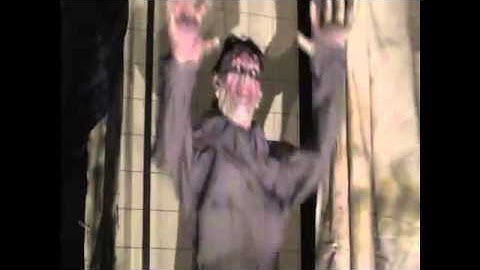 Fearscapestudios.com FSG404 SHOWER GRANNY CURTAIN Halloween Animatronic