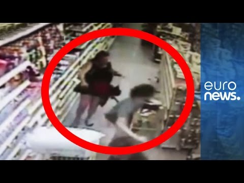 Attempted kidnap: Mother fights off man who tries to take 13-yo daughter