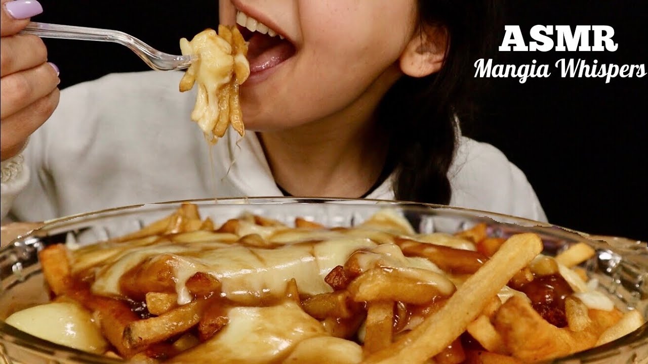ASMR | EATING CHEESY POUTINE! MUKBANG (WHISPER) | MANGIA WHISPERS 먹방