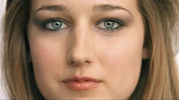 Who is the woman in Deep Impact?