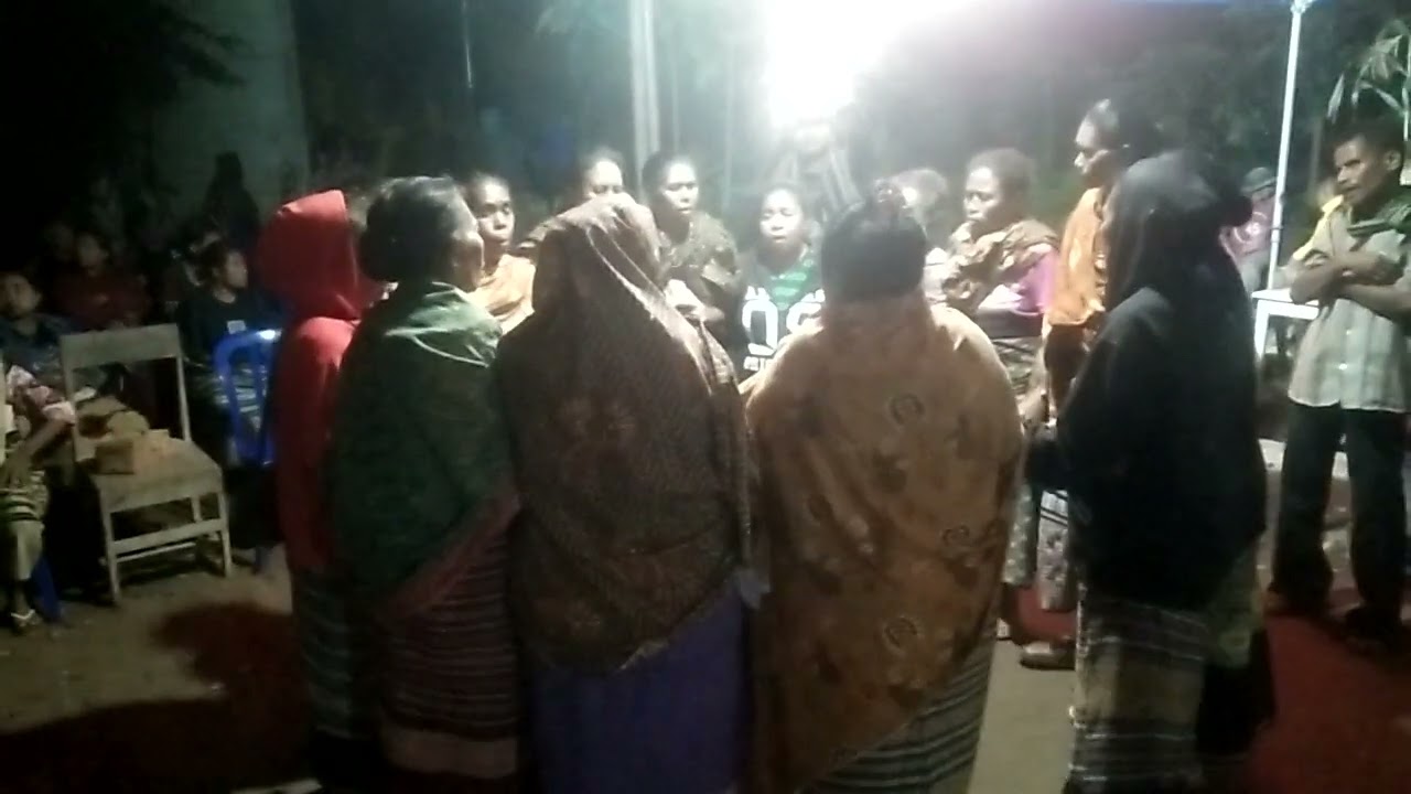 Tarian Bonet (Boen Nitu), kebiasaan adat istiadat pulau Timor-TTU (@spartagroup)