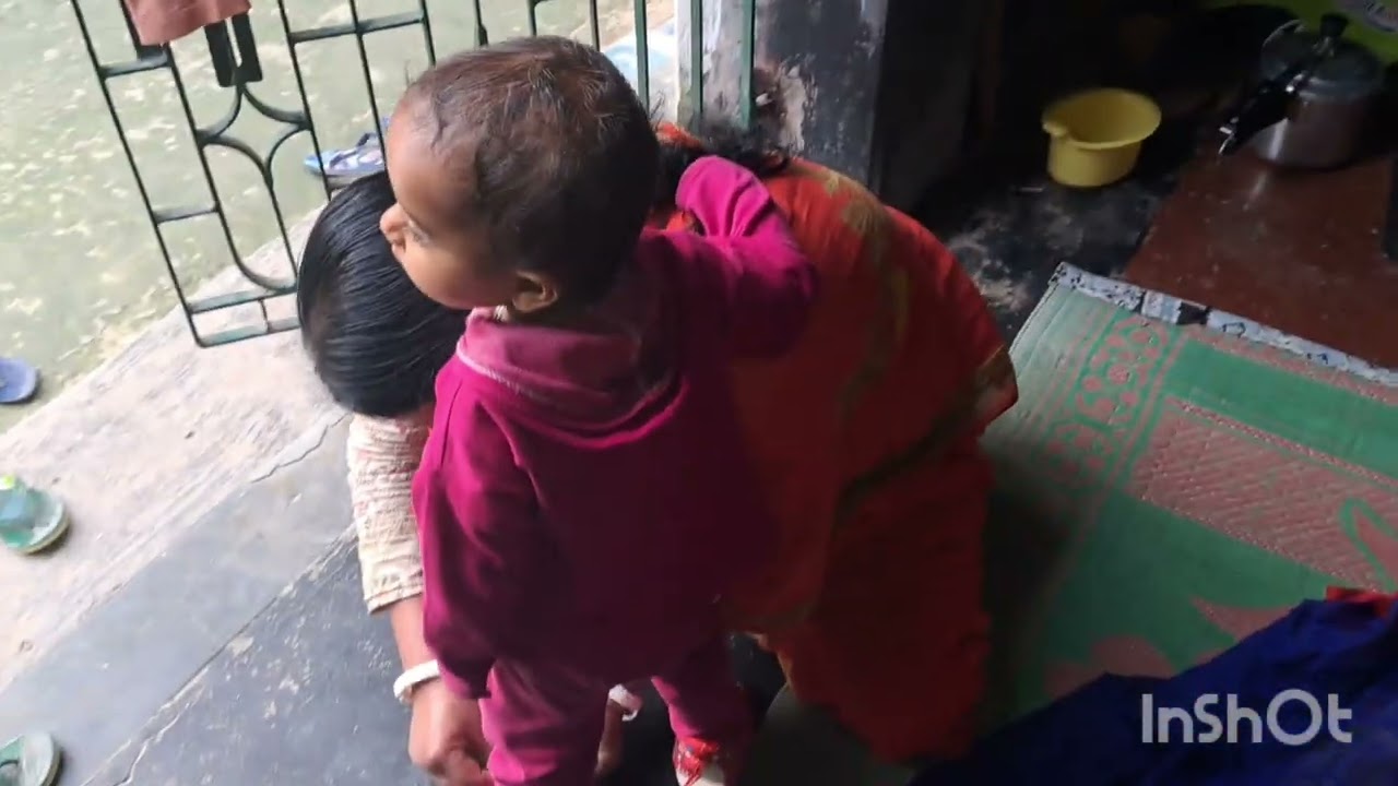 পুরী ঘুরতে যাওয়ার জন্য  জুতো কেনাকাটি করলাম ☺️☺️