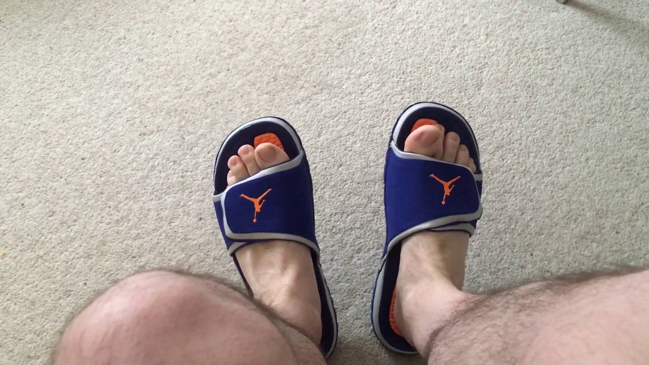 jordan slides on feet