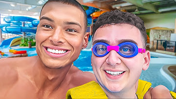 I Went To The Biggest Waterpark In America With Lacy In New Jersey!