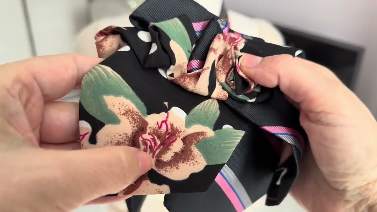 Жіночі прикраси з чоловічих вінтажних краваток для Ірини…