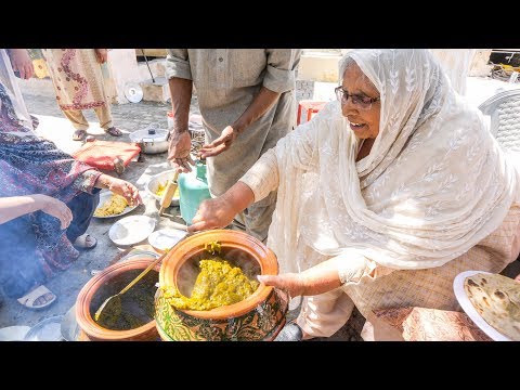 village-food-in-pakistan---chicken-curry-by-grandma-+-cow-dung-tandoori-+-village-cooking-feast