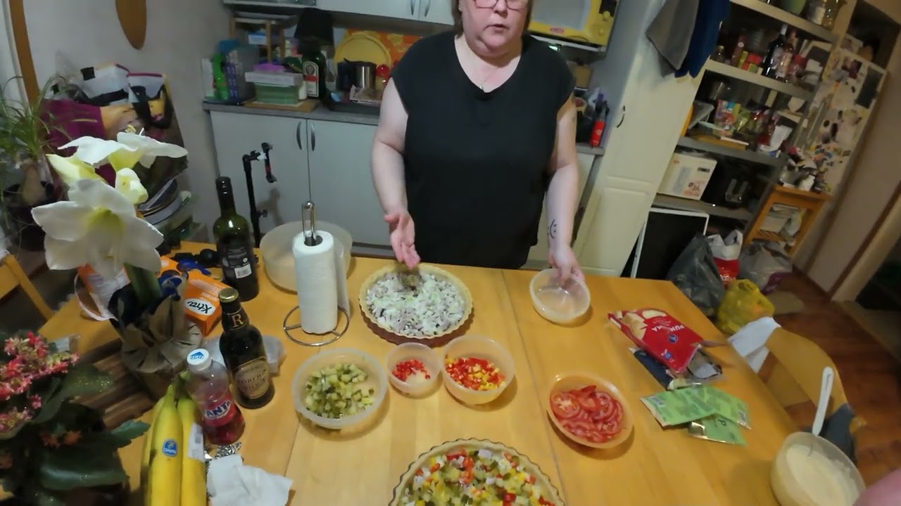 kinkkupiirakka joulukinkun jämistä