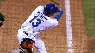ALCS Gm3: Perez loses grip on bat on foul ball