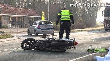 Motorrijder in Westerbroek botst op auto