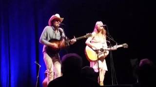 Gillian Welch &amp; David Rawlings: &quot;Jackson,&quot; 10/2/2015