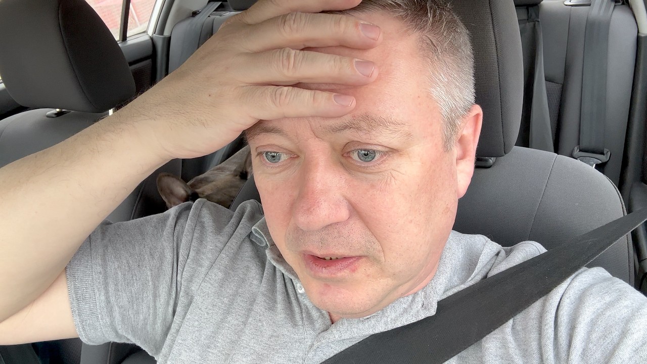 умерла ОНА у МАМЫ и поэтому не стал забирать её // довольна МАМА моим подарком