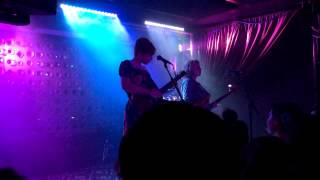 Video thumbnail of "Girlpool - Emily (Live @ Baby's All Right 07-29-15)"