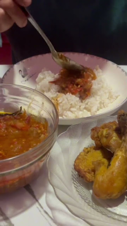 Gak sadar ‼️makan 4 sendok sambal#makanpedas #kuliner Short