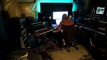 Big Jam with 12 Synths, Omnichord, and Akai MPC X (7)