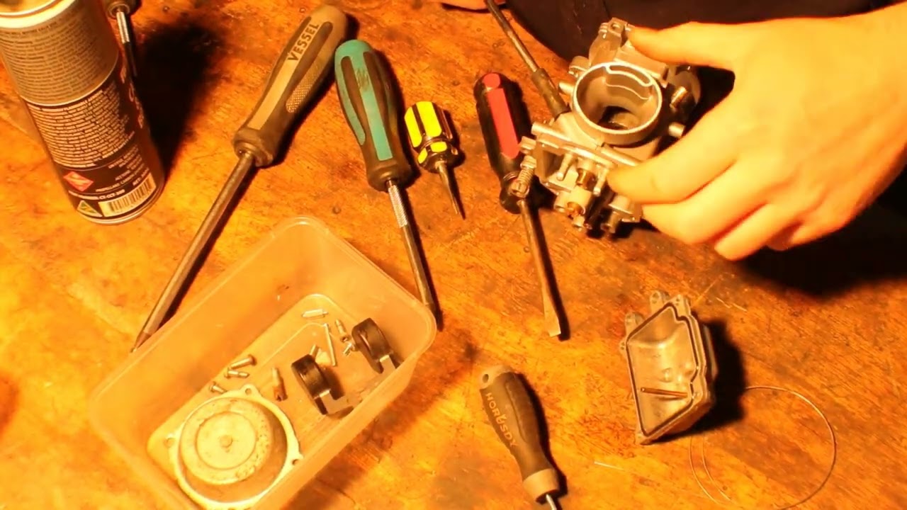 Suzuki DR200 Trogan Carb Rebuild and Clean Tutorial