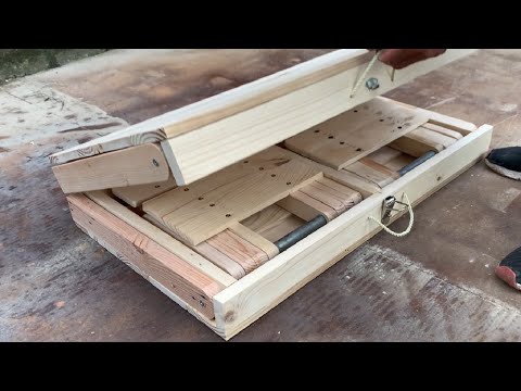 Space Saving Woodworking Design Ideas For Picnics Or Camping // Folding Table And Very Handy Stool