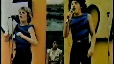 MENUDO - Mi banda toca rock