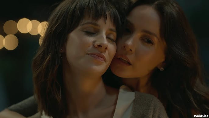 Shiny тобының жалаңаш суреттері Жігіт жас ананы сиқытып, 19 жасар қызын да ұмытпаған.