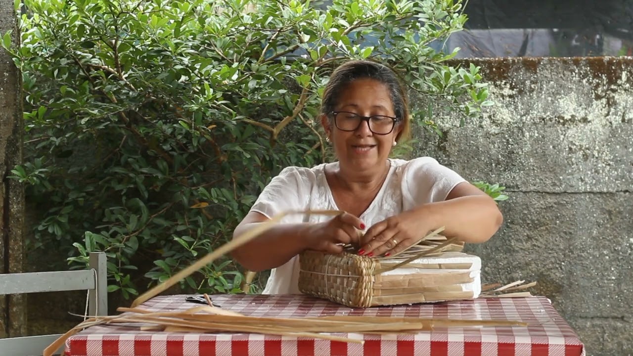 Cleide de Andrade Martins – Bolsa em taboa