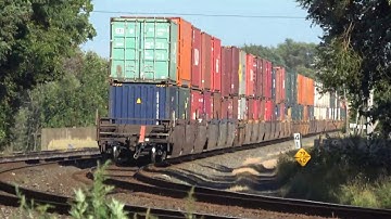 EMD SD40-3 Trailing on Huge CSX Double Stack Train 4K UHD