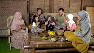 Download Lagu Memetik Pisang di Kebun | Bikin Donat Pisang Wijen, Ayam Lengkuas, dan Tumis Sayur Ceria MP3 Download Lagu Memetik Pisang di Kebun | Bikin Donat Pisang Wijen, Ayam Lengkuas, dan Tumis Sayur Ceria MP3