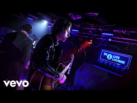  Seconds of Summer - Easier in the Live Lounge