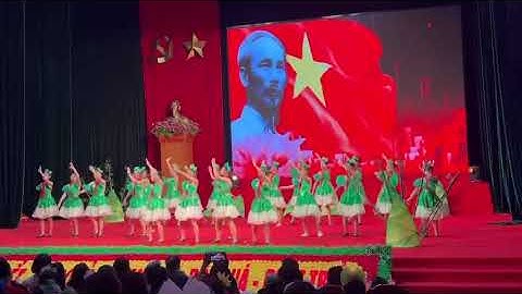 Múa tập thể "Chúng em cùng tiến bước vào kỳ nguyên mới" - thiếu nhi xã Hồng Vân 2025