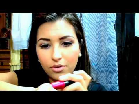 Makeup artist Gizelle Intro to Youtube and Product...