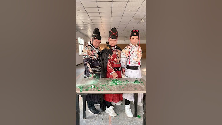 徒手捏碎啤酒瓶Smashing a beer bottle with bare hands