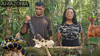 ACAMPAMENTO  SELVAGEM na AMAZÔNIA, a ONÇA ATACOU sem ESITAR! de cara com FERAS SELVAGENS