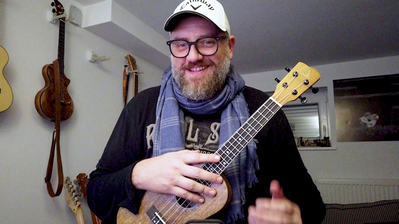 AroundMusic Ukulelen Test 3 von 3 Swing Concert Mango Ukulele MIT