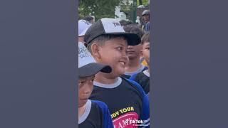 Dara sarasvati pakai kebaya biru berkunjung ke malioboro dilihatin banyak orang people reaction