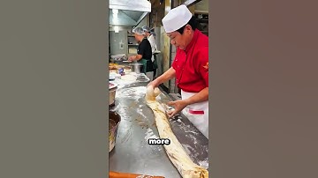 Bagaimana Mereka Membuat Roti Cokelat Ini Begitu Lezat?