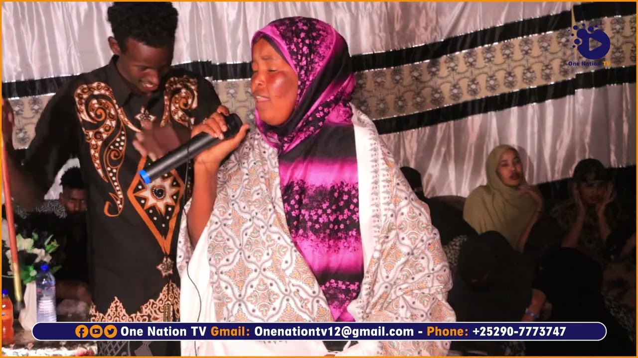 AROOS DEEGAANKA AWRCULUS