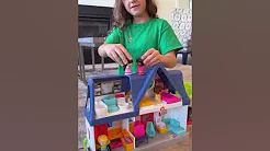 Sierra teaches Rhia fun ways to learn ABC