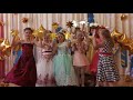 Танец девочек "Зажигаем звезды" в детском саду