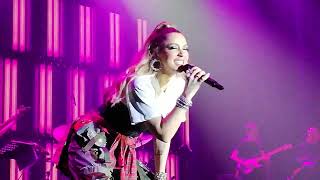 Hadise - Evlenmeliyiz - İstanbul KM Konseri 26 Mart 2022