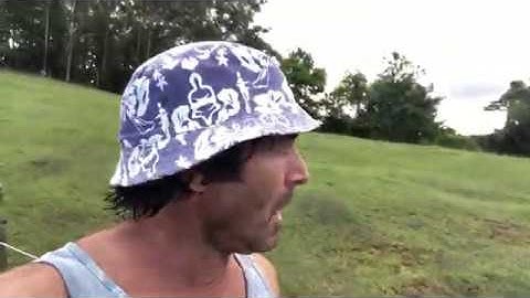 Marku the Maltese from Gozo call the cows!